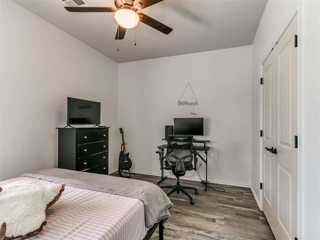 186 Oakridge Drive, Choctaw, OK 73020