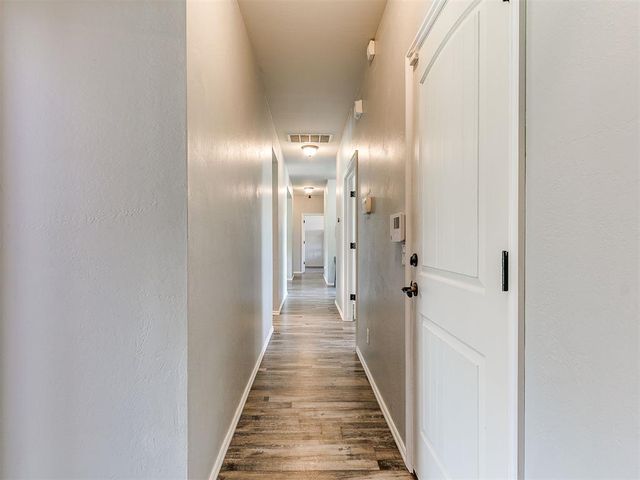 186 Oakridge Drive, Choctaw, OK 73020