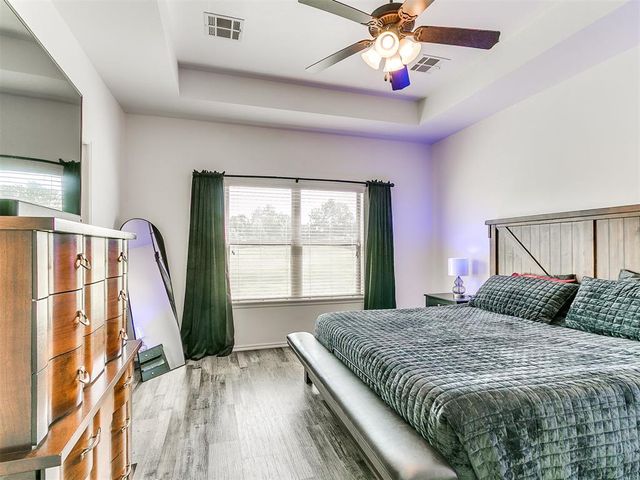 186 Oakridge Drive, Choctaw, OK 73020