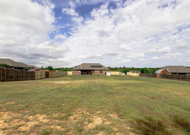 186 Oakridge Drive, Choctaw, OK 73020