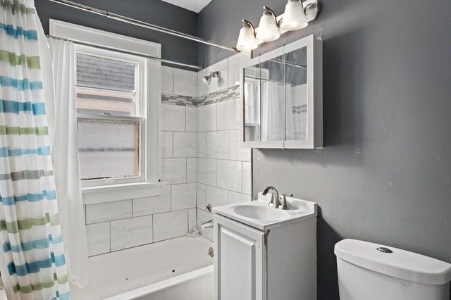 4656 N 40th STREET, Milwaukee, WI 53209