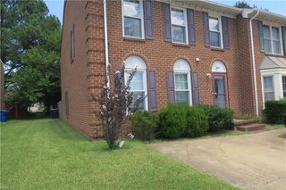 5314 Brookstone LN, Virginia Beach, VA 23455