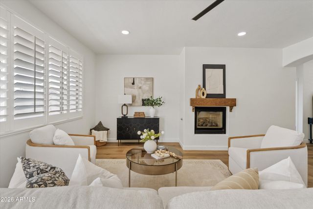 14570 W CATALINA Drive, Goodyear, AZ 85395