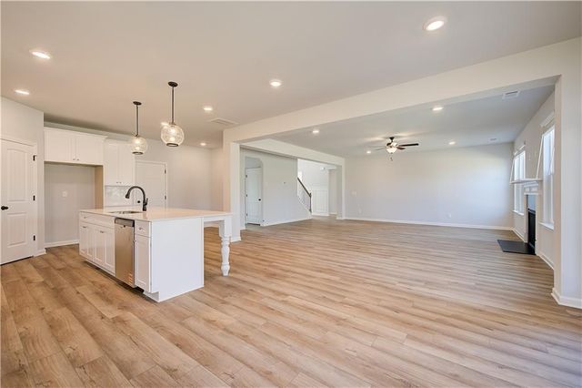120 Haverling Pass, Hampton, GA 30252