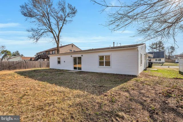 20 PARKHILL LN, Sicklerville, NJ 08081