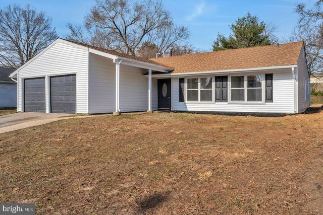 20 PARKHILL LN, Sicklerville, NJ 08081