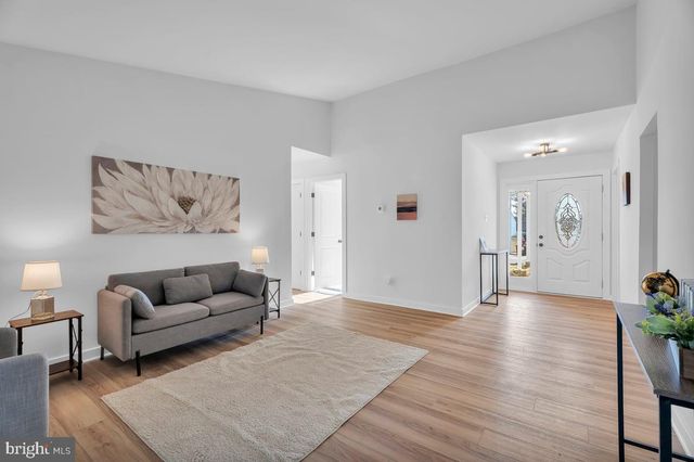 20 PARKHILL LN, Sicklerville, NJ 08081