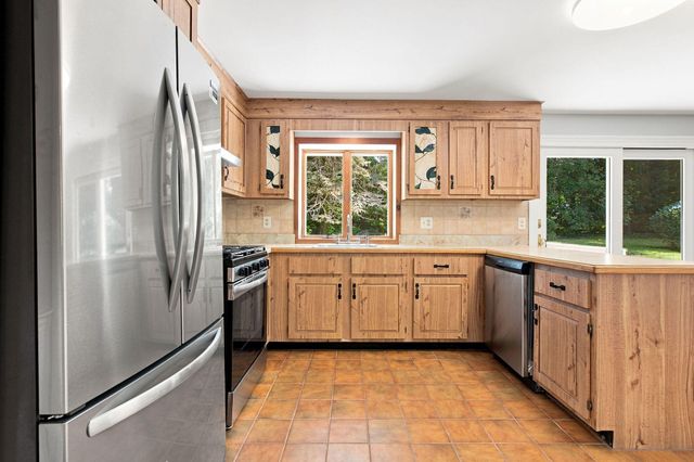 49 Cameron Road, North Falmouth, MA 02556