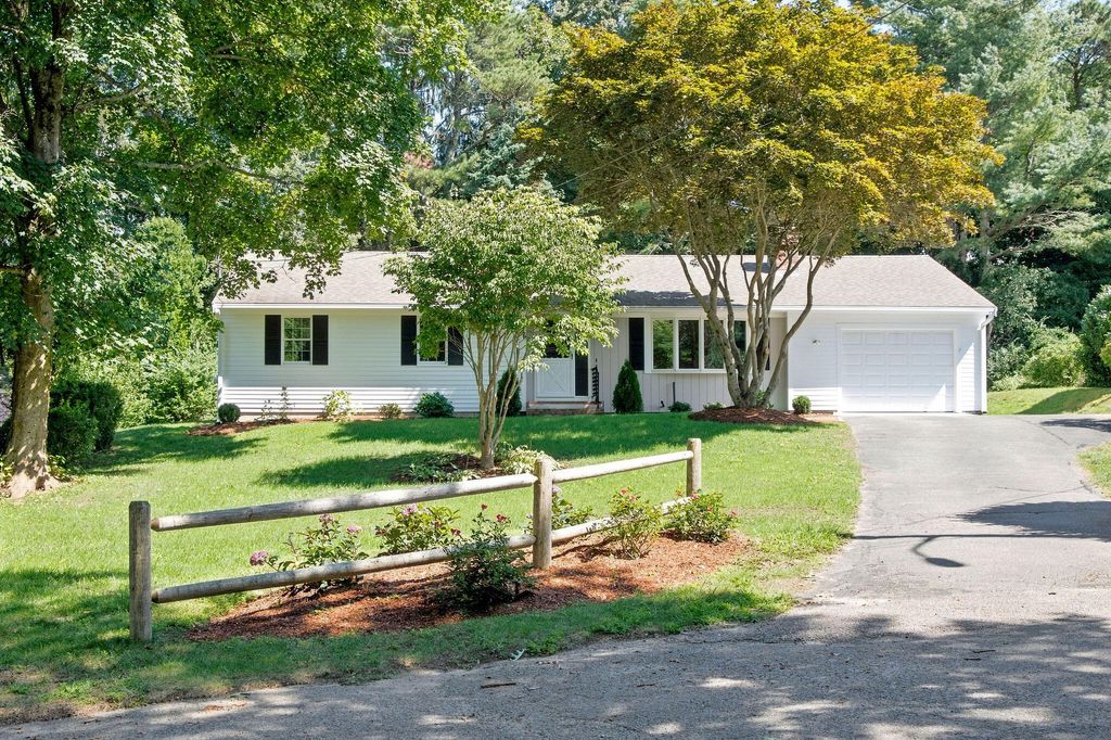 49 Cameron Road, North Falmouth, MA 02556