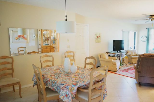 2102 HEREFORD DRIVE 513, Sun City Center, FL 33573