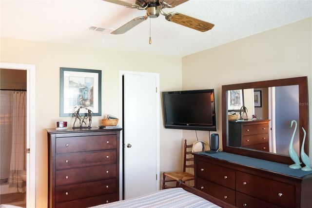 2102 HEREFORD DRIVE 513, Sun City Center, FL 33573