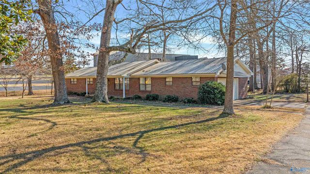 284 Circle Drive, Rainsville, AL 35986