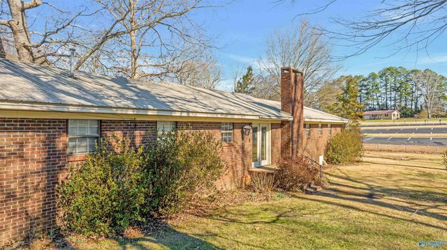 284 Circle Drive, Rainsville, AL 35986