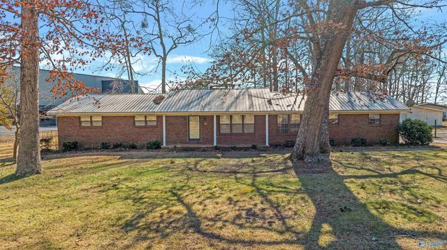 284 Circle Drive, Rainsville, AL 35986