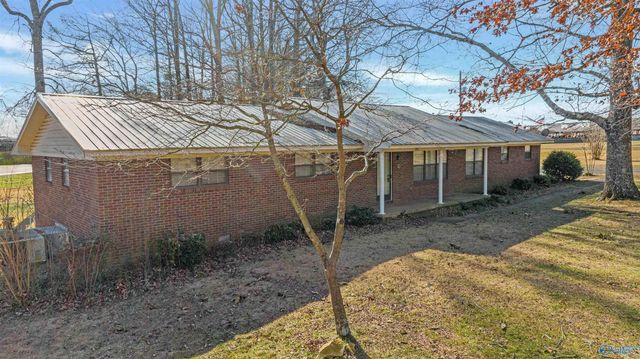 284 Circle Drive, Rainsville, AL 35986