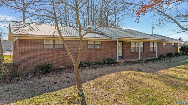 284 Circle Drive, Rainsville, AL 35986
