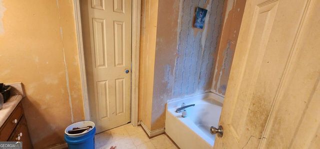 4398 Ridge Court, Loganville, GA 30052