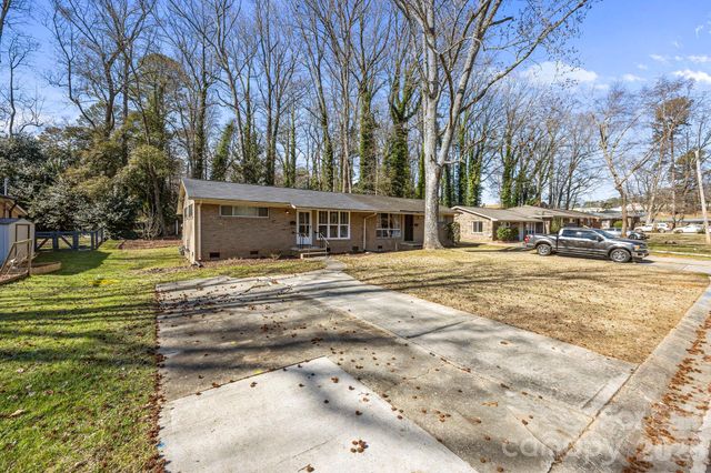 532 Blendwood Drive, Charlotte, NC 28215