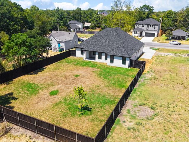 716 E Jefferson Street, Waxahachie, TX 75165