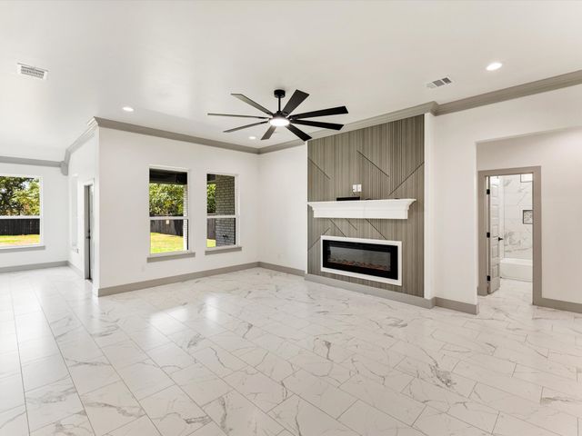 716 E Jefferson Street, Waxahachie, TX 75165