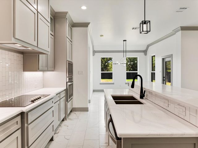716 E Jefferson Street, Waxahachie, TX 75165