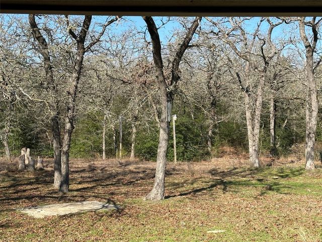 1047 Private Road 3022, Elgin, TX 78621