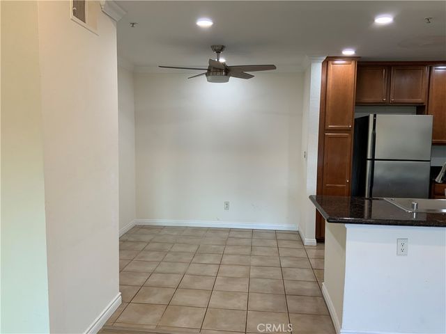 2040 Las Colinas Circle 305, Corona, CA 92879