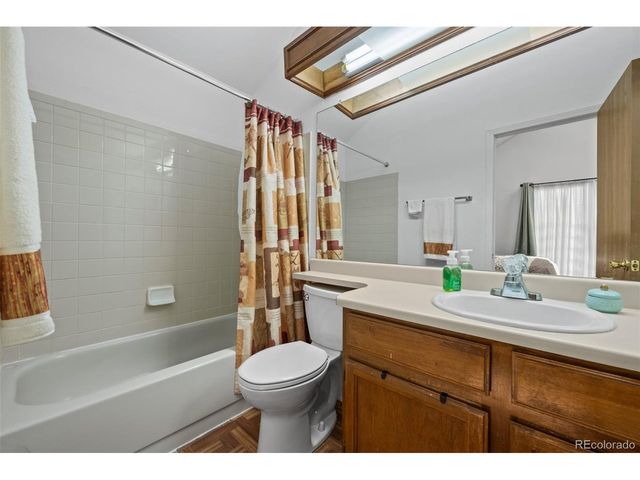 4020 E 94th Ave B, Thornton, CO 80229