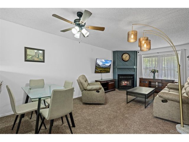 4020 E 94th Ave B, Thornton, CO 80229