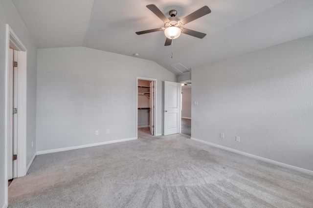 200 Waterway Ave, Hutto, TX 78634