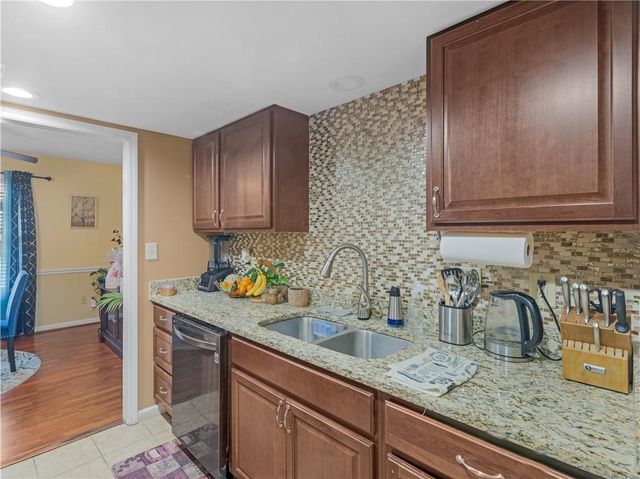 103 Oak Circle, Stockbridge, GA 30281