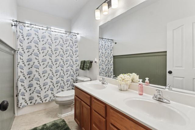 1368 Turnbridge Way, Plumas Lake, CA 95961
