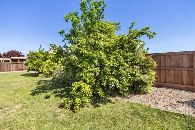 1368 Turnbridge Way, Plumas Lake, CA 95961