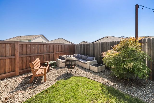 1368 Turnbridge Way, Plumas Lake, CA 95961