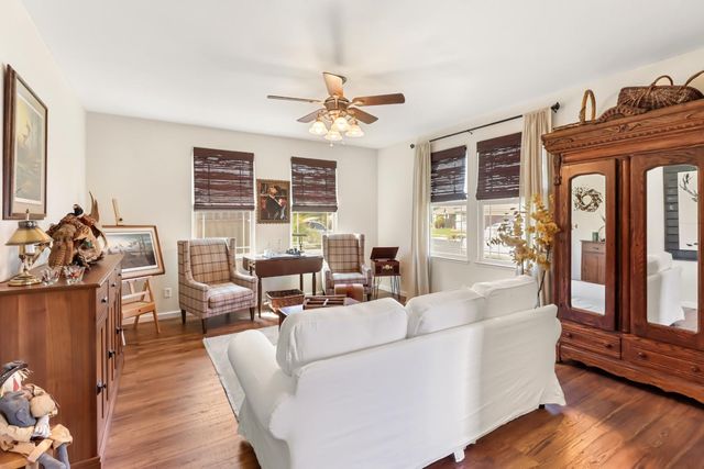 1368 Turnbridge Way, Plumas Lake, CA 95961