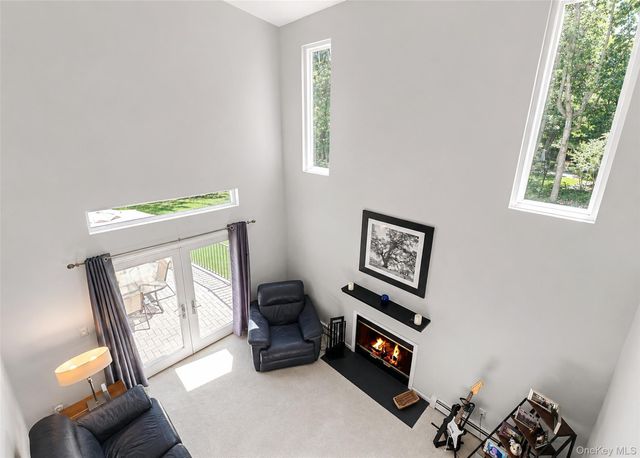 23 E Greentree Drive, Medford, NY 11763