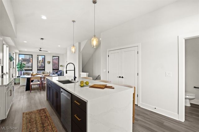 1495 E Superior Avenue 27, Cleveland, OH 44114