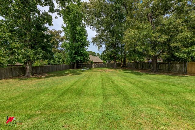 1855 Sparrow Ridge, Haughton, LA 71037