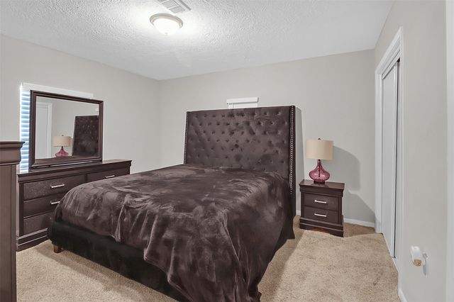 110 S 9th Street, Highlands, TX 77562