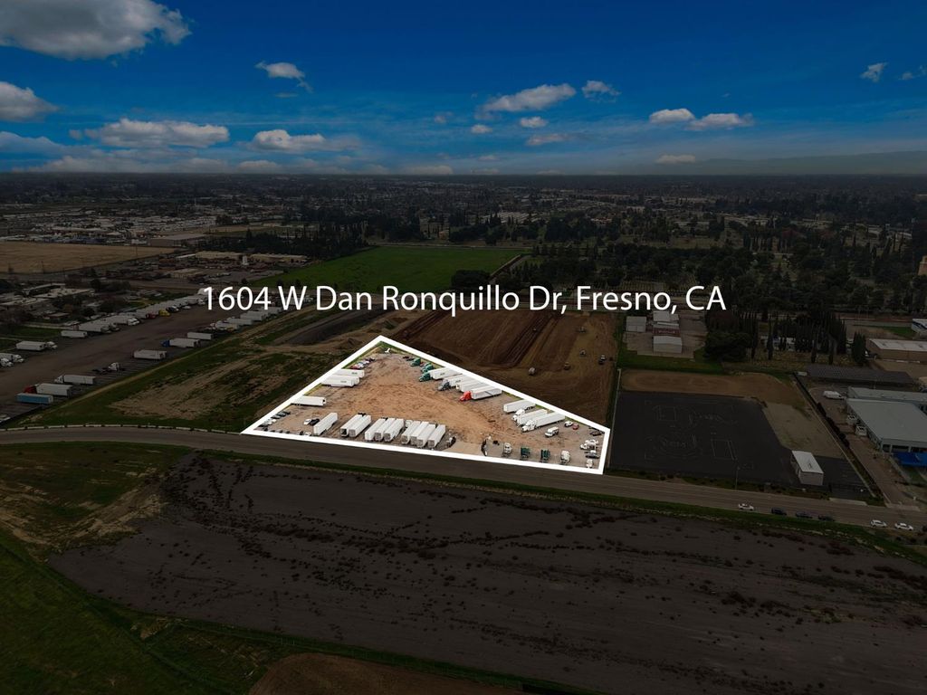 Image 1 of property listing at 1604 W Dan Ronquillo Drive, Fresno, CA 93706