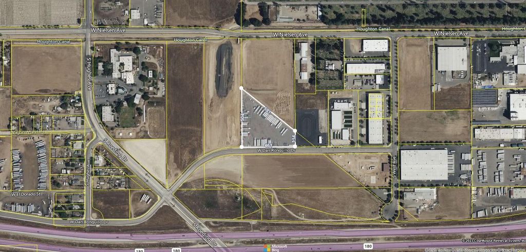 Image 23 of property listing at 1604 W Dan Ronquillo Drive, Fresno, CA 93706