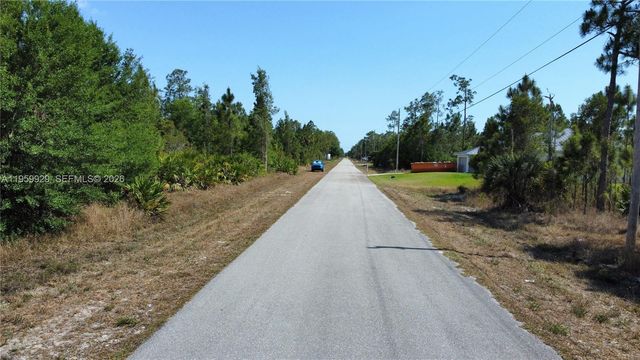3007 E 10 St, Lehigh Acres, FL 33972