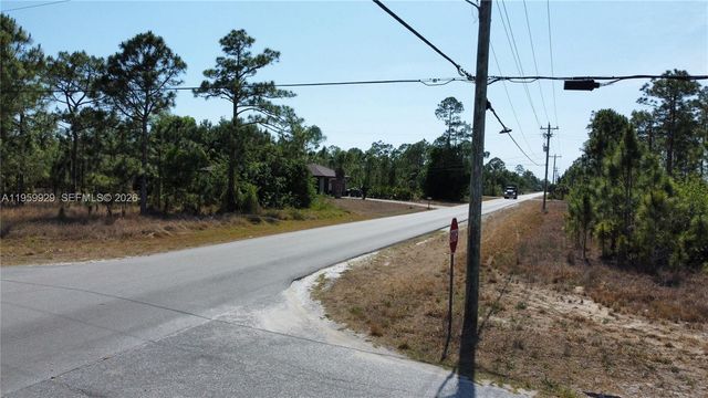 3007 E 10 St, Lehigh Acres, FL 33972