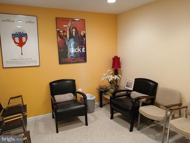 124 E BROAD ST #C2, Falls Church, VA 22046