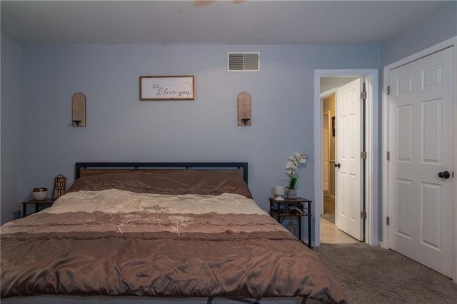 101 W North County Road, Frontenac, KS 66763