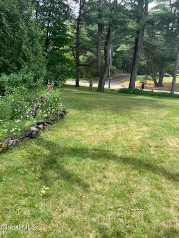 20 Tiffany Drive, Queensbury, NY 12804