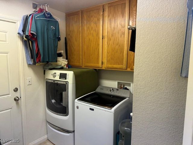 1325 Maplegrove Circle, Las Vegas, NV 89108