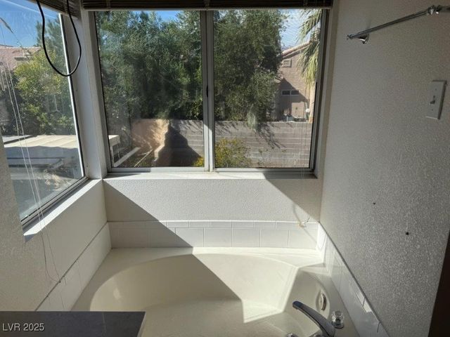 1325 Maplegrove Circle, Las Vegas, NV 89108