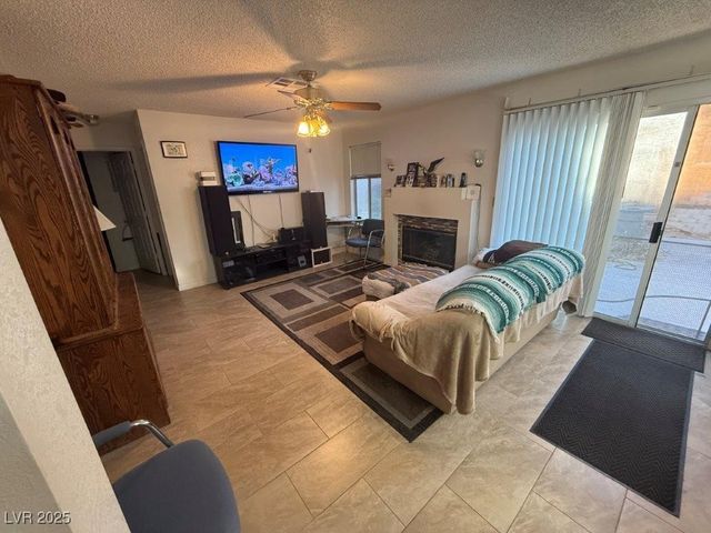 1325 Maplegrove Circle, Las Vegas, NV 89108