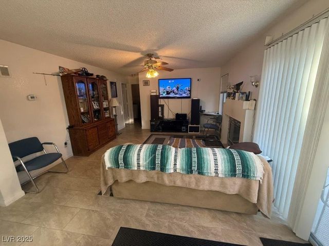 1325 Maplegrove Circle, Las Vegas, NV 89108